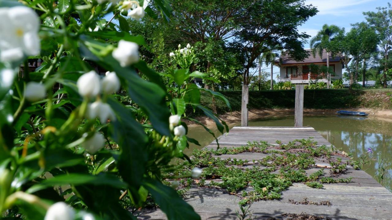 รีสอร์ท ไร่ลำภู ฟาร์ม แอนด์ แคมปิ้ง นครสวรรค์ ภายนอก รูปภาพ