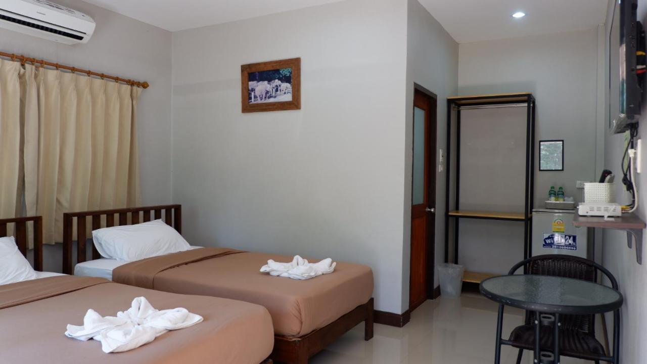 รีสอร์ท ไร่ลำภู ฟาร์ม แอนด์ แคมปิ้ง นครสวรรค์ ภายนอก รูปภาพ