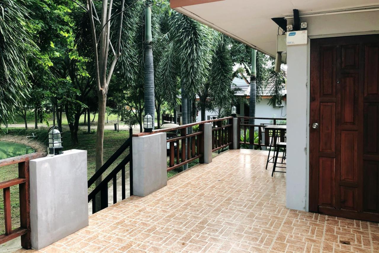 รีสอร์ท ไร่ลำภู ฟาร์ม แอนด์ แคมปิ้ง นครสวรรค์ ภายนอก รูปภาพ